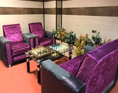 مبل راحتی بنفش