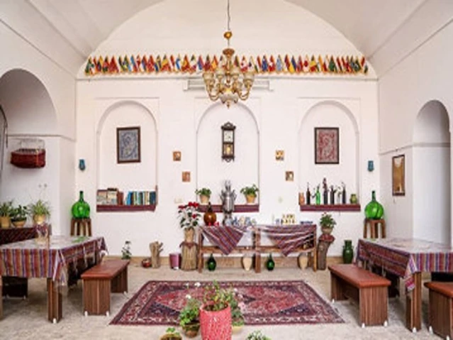 رستوزان سنتی