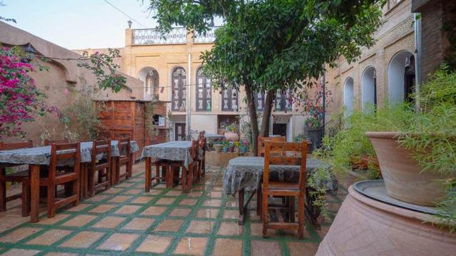 Toranjestan-Shiraz_1681