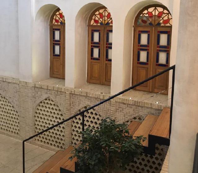 Zavieh-Kashan_44520
