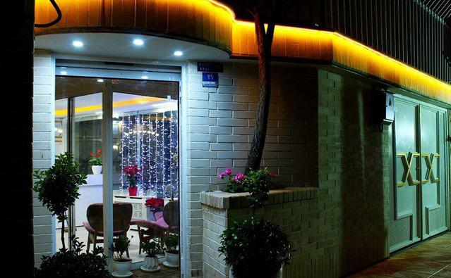 Aram-Tehran_26879