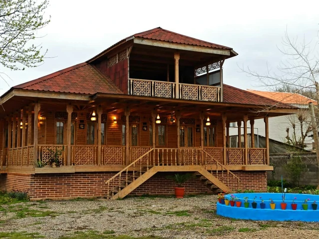 نمای کلی اقامتگاه بوم گردی باباخان بندر انزلی