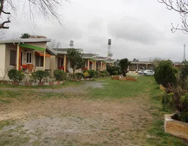 نمای روز ورودی اتاق ها