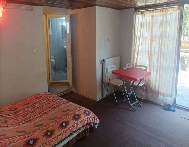 اتاق دونفره با میز دونفره