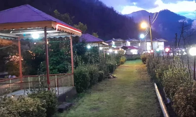 نمای محوطه مهمانپذیر منصور فومن