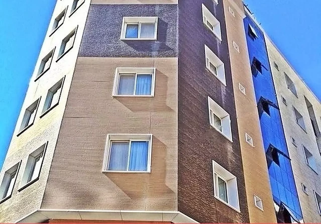 نمای کلی مهمانسرا رویان مشهد