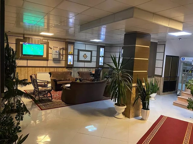 لابی هتل تندیس فومن