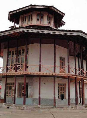 عمارت کلاه فرنگی